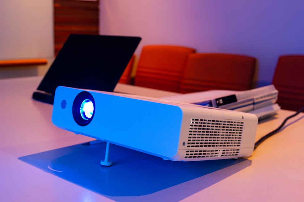 how-many-lumens-is-good-for-a-projector