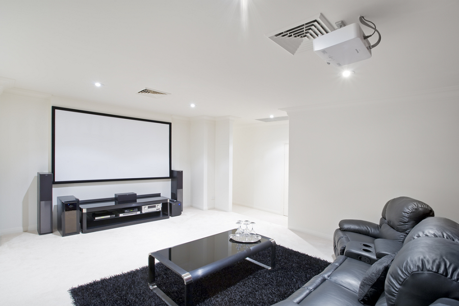 How to Set Up a Home Theater System with Projector