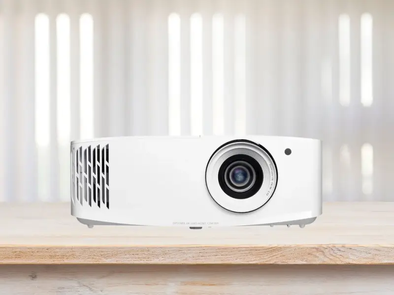 Optoma UHD35x projector